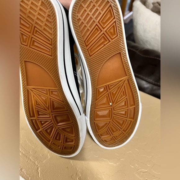 Gently used Womens high top shoes - Picture 3 of 6